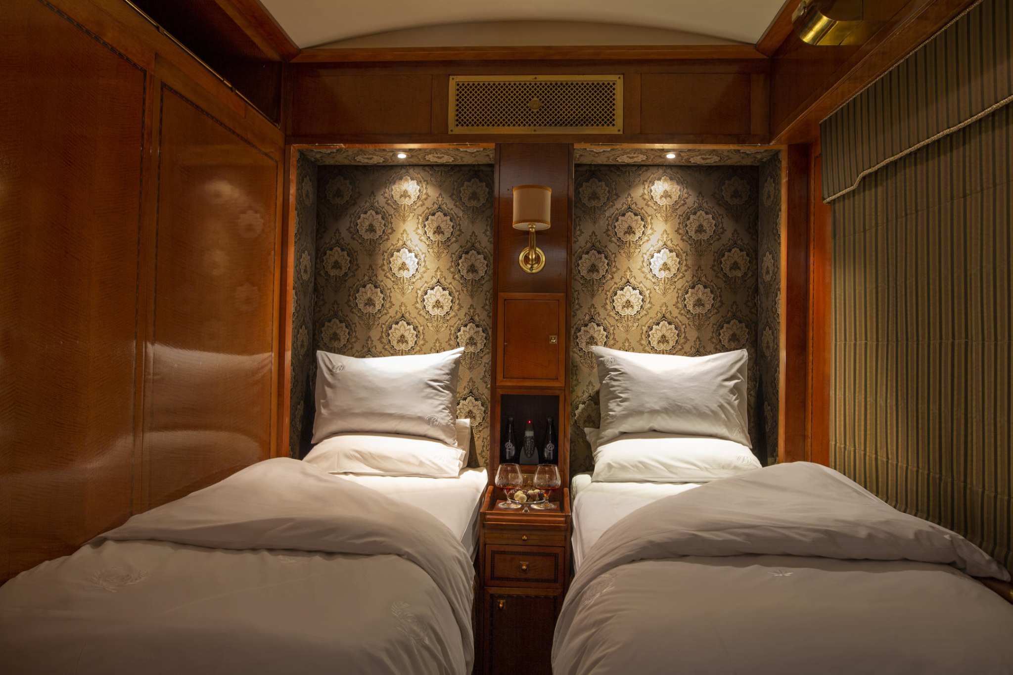 Twin Bed on board The Blue Train