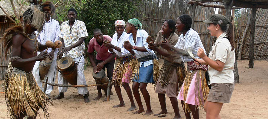 camp assistants and chef who are responsible for all camp duties. Please note: There is not one specific type of vehicle assigned to the Southern Africa Safari (also known as the Itenga Wildlife Safari). Karibu Namibia typically utilises a 4X4 Cruiser or a ‘truck’ depending on final passenger numbers.