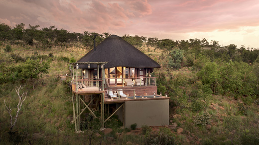 Mhondoro Game Lodge