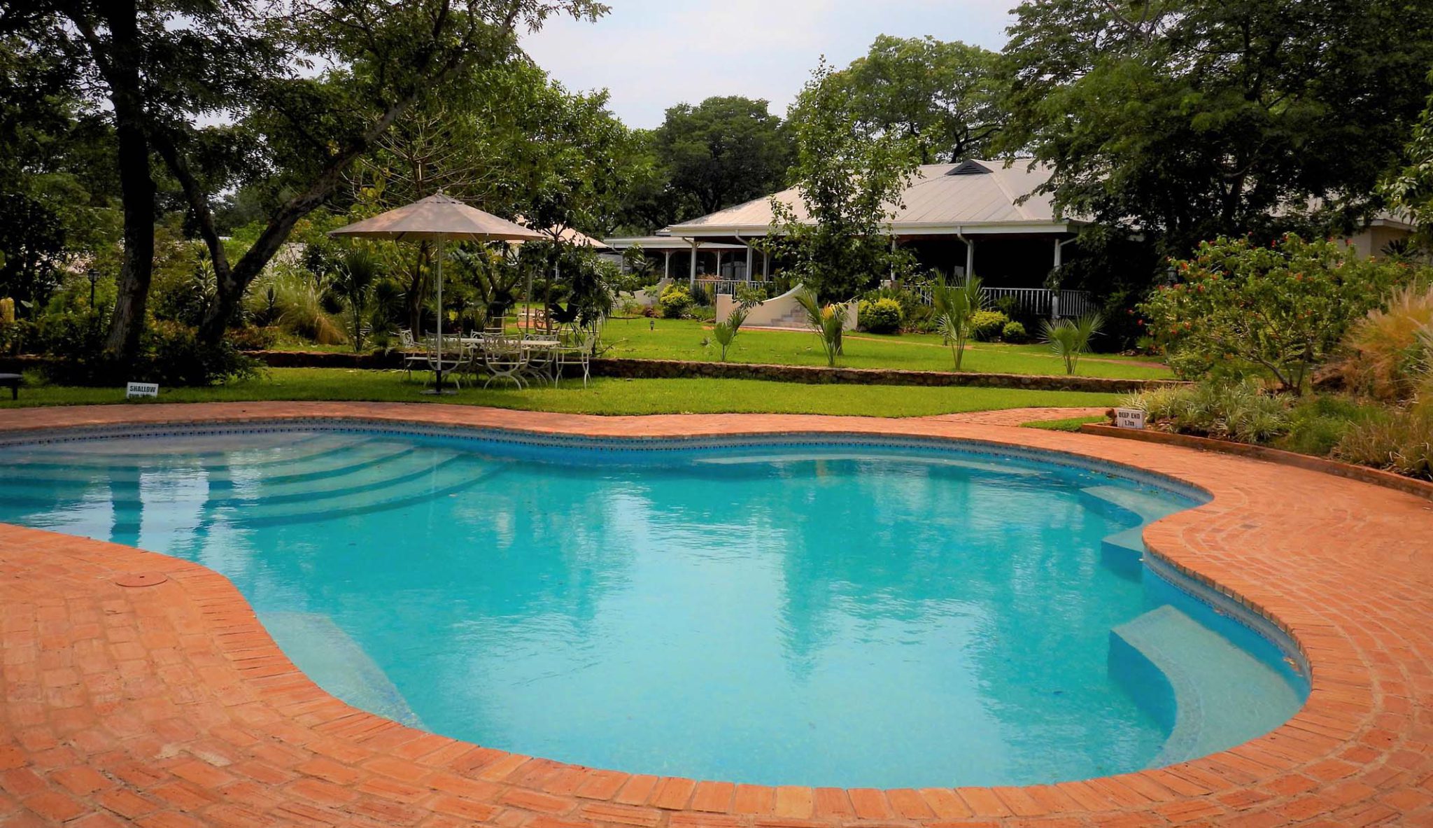 Pioneers Victoria Falls