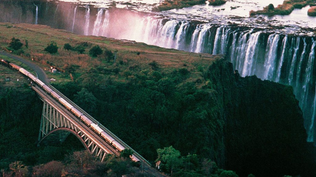Rovos Rail: Pretoria to Victoria Falls – Pullman Suite