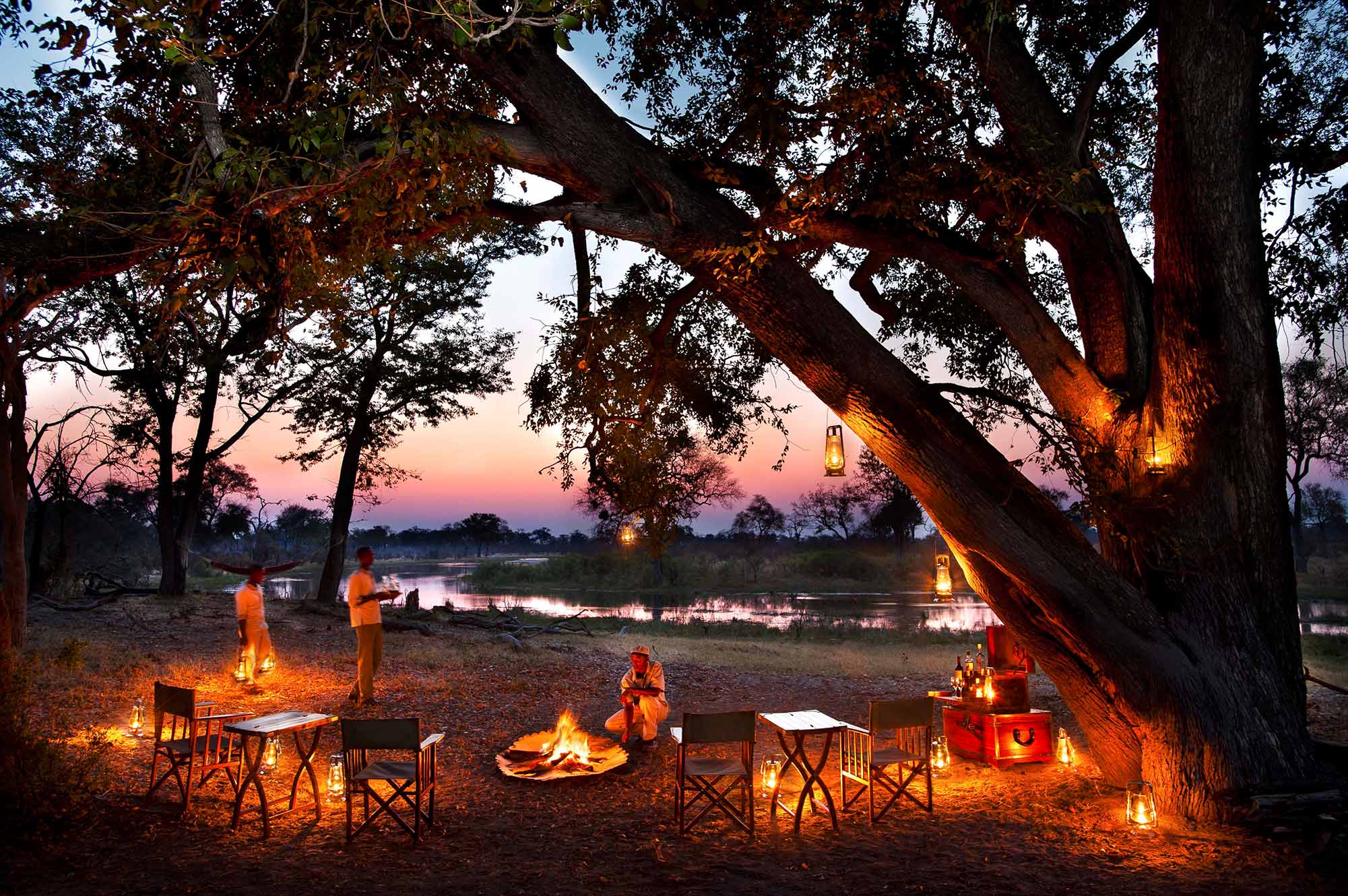Poised in a remote location on the famous Selinda Spillway